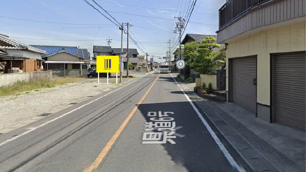 鈴鹿市若松郵便局前の空き看板枠