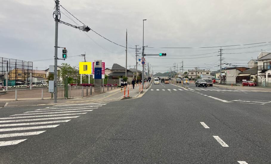 和歌山市直川の空き看板枠