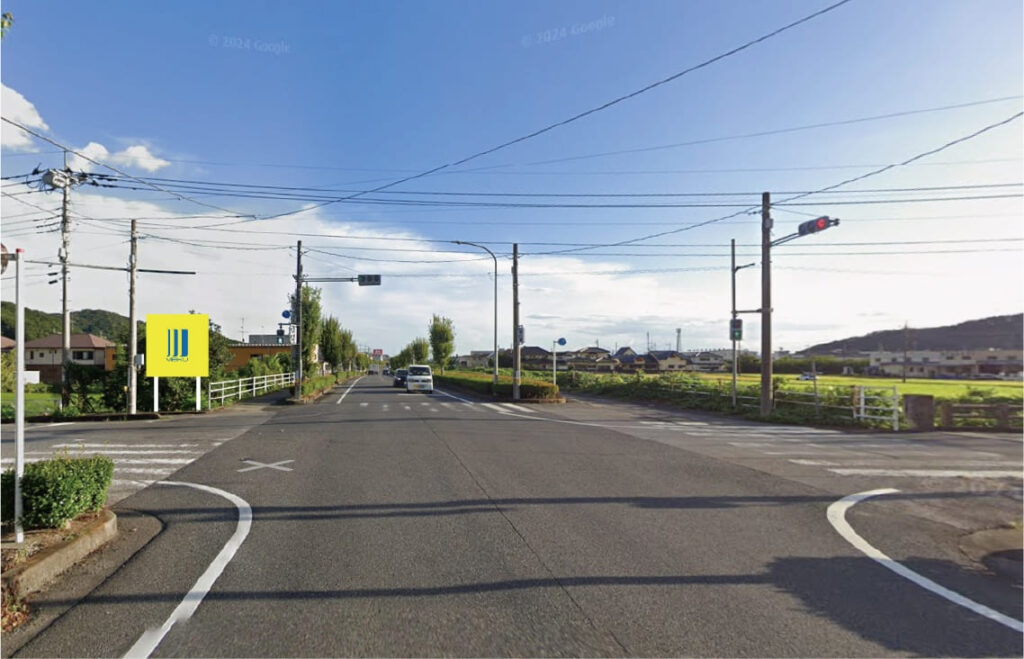 栃木県足利市県道40号沿いの野立て看板枠の写真