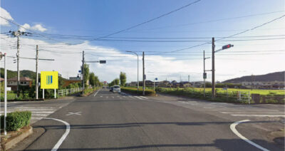 栃木県足利市県道40号沿いの野立て看板枠の写真