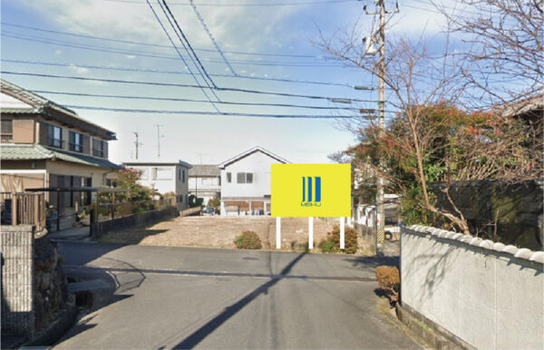 三重県名張市つつじが丘南の野立て看板枠画像