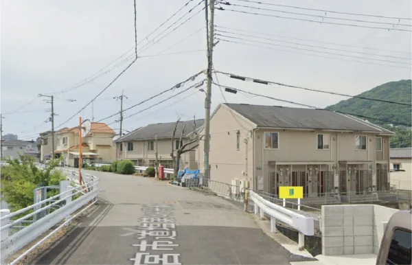 西宮市生瀬東町の野立て誘導看板
